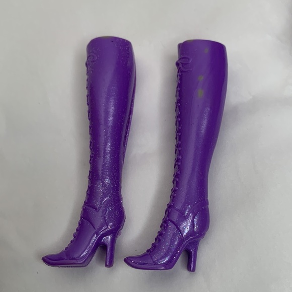 Viveka Barbie Musketeer - Picture 5 of 7